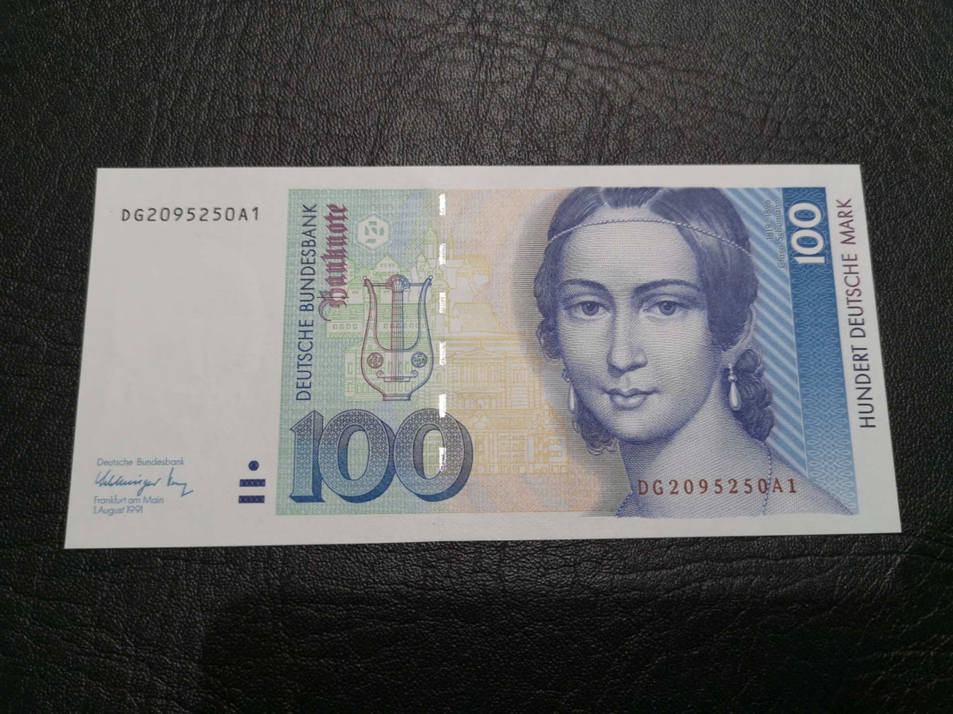 《外钞收藏家》第一百七十三期拍卖 1991年德国末版100马克 克拉拉 全新UNC 无47（尾50）