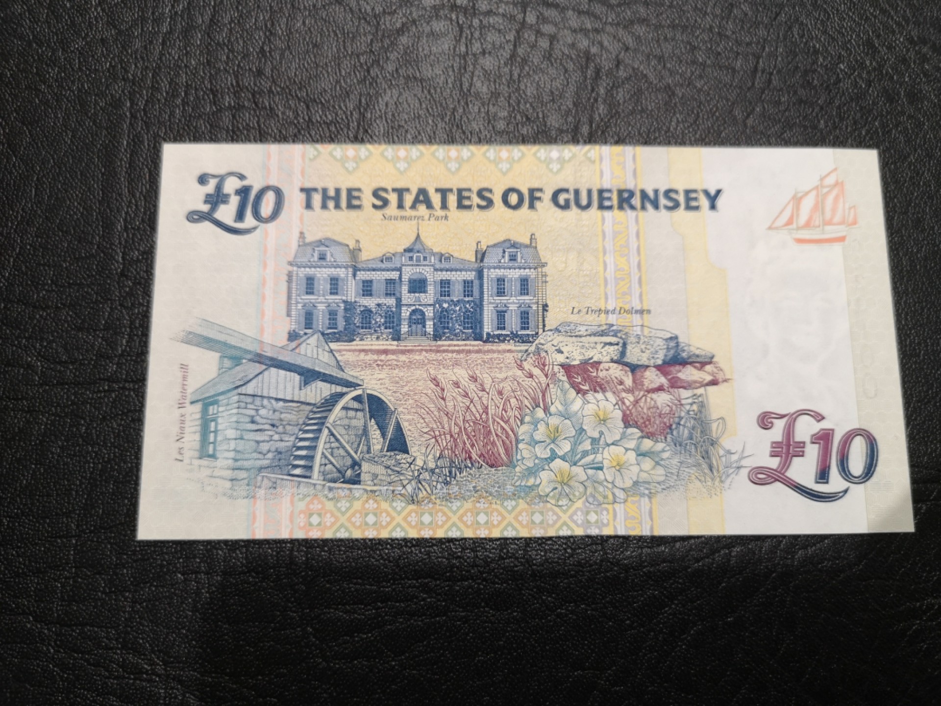 《外钞收藏家》第一百七十三期拍卖 格恩西10镑 全新UNC 无47靓号