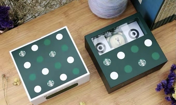 零元拍：星巴克原品全新天猫精灵音箱。