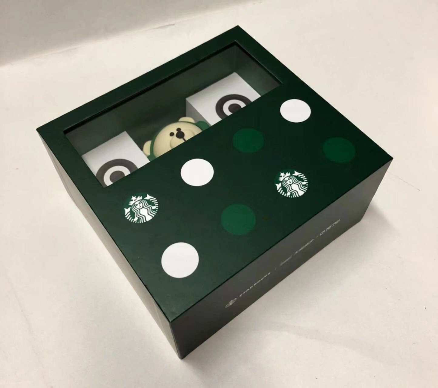 零元拍：星巴克原品全新天猫精灵音箱。