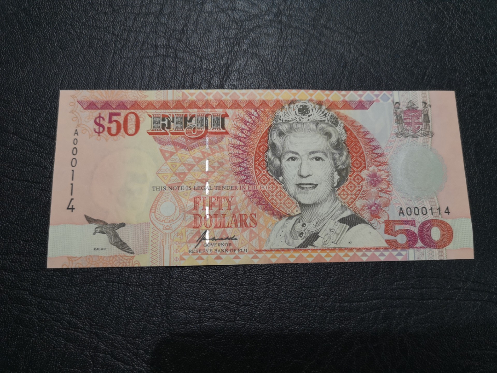 《外钞收藏家》第一百七十三期拍卖 斐济19996年50首发A冠 UNC