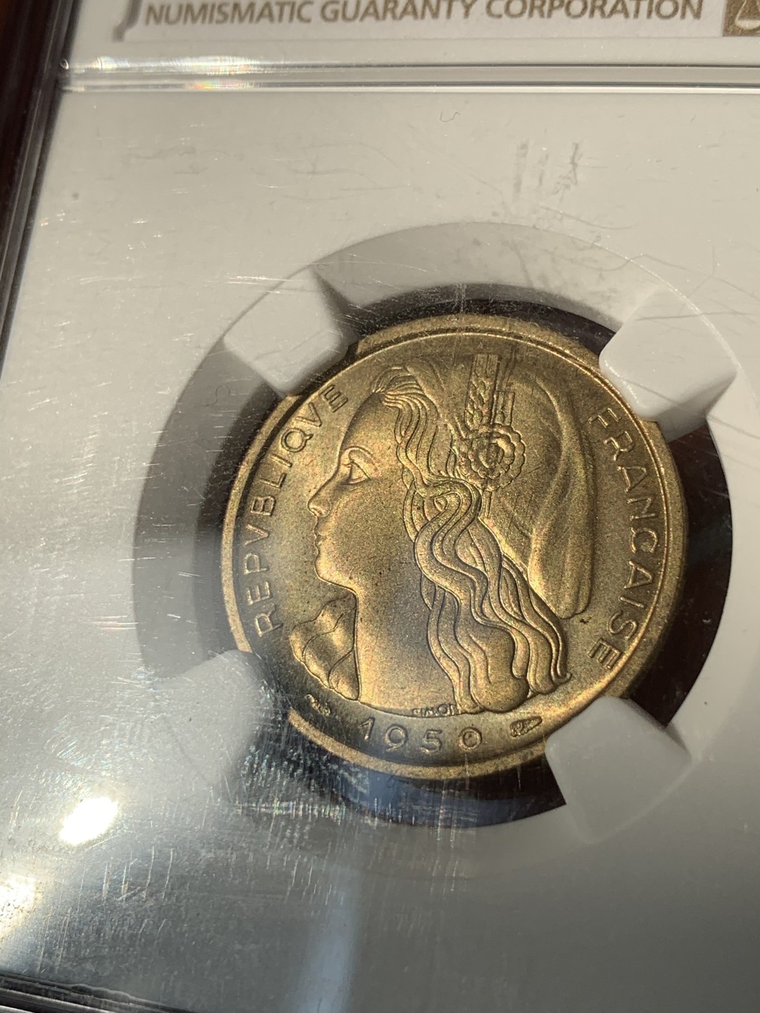 《竞宝斋》第46场-本周日，周一2场连拍（全场顺丰包邮） NGC MS66 法国 1950年 20法郎女神铜样币 MAZ-2764（NGC唯一冠军分）
