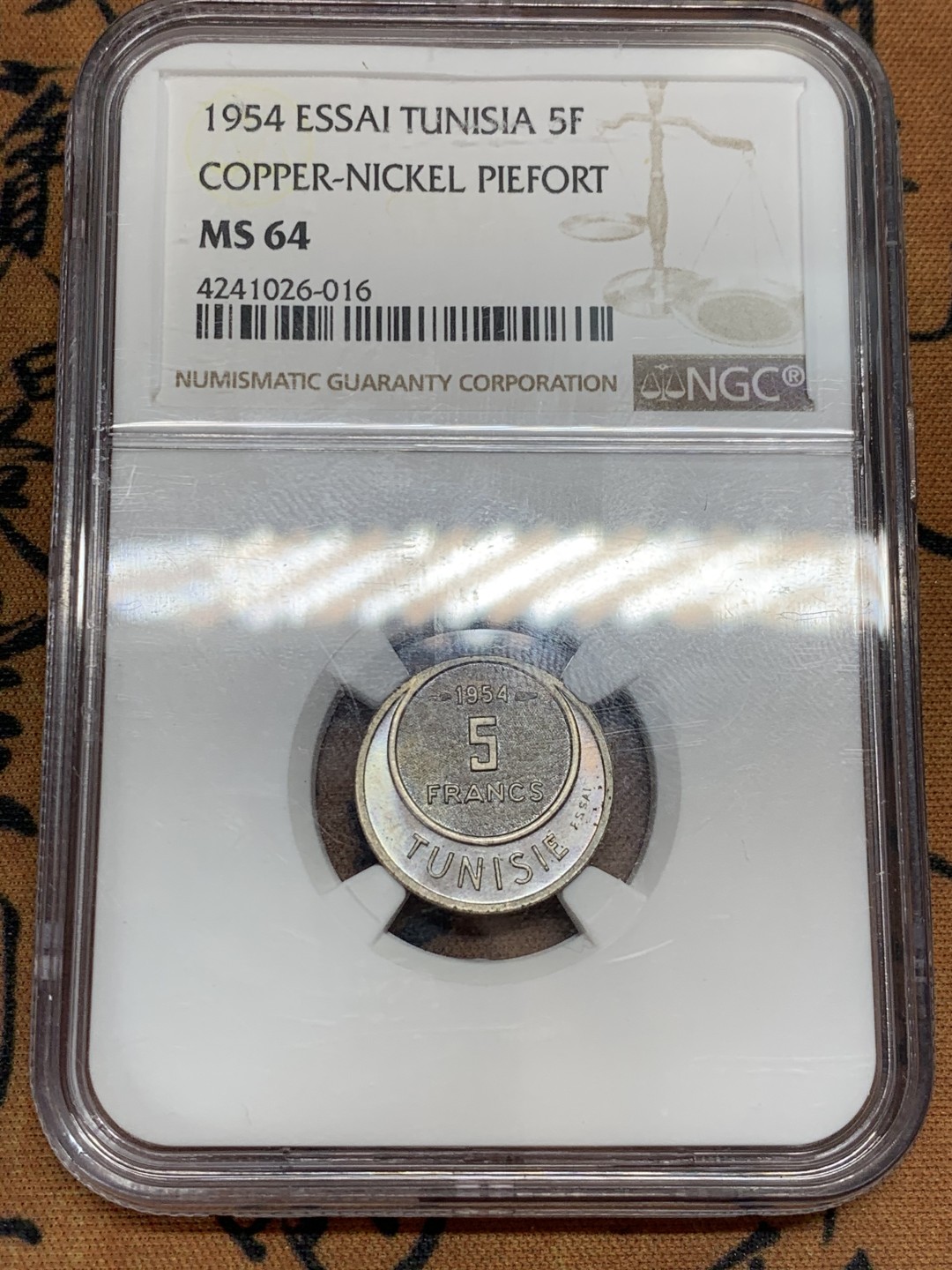 《竞宝斋》第46场-本周日，周一2场连拍（全场顺丰包邮） NGC MS64 突尼斯1954年 5法郎加厚样币 NGC季军分 发行量仅104枚