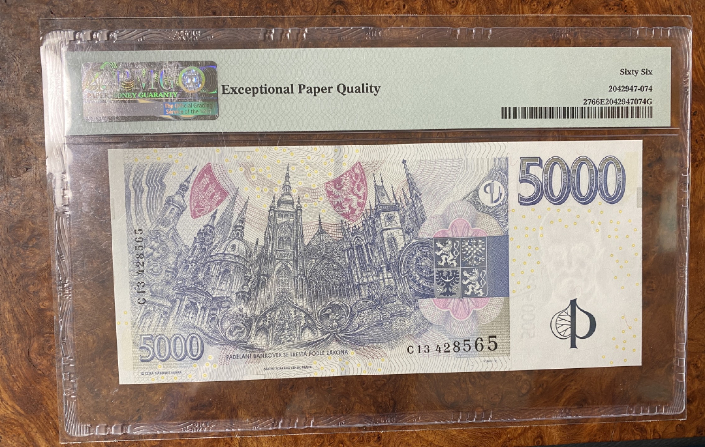 Chase Auction 第6期- - 中外纸币、硬币、民国钞联拍！ 2009年捷克5000克朗，PMG66分，非常精美！