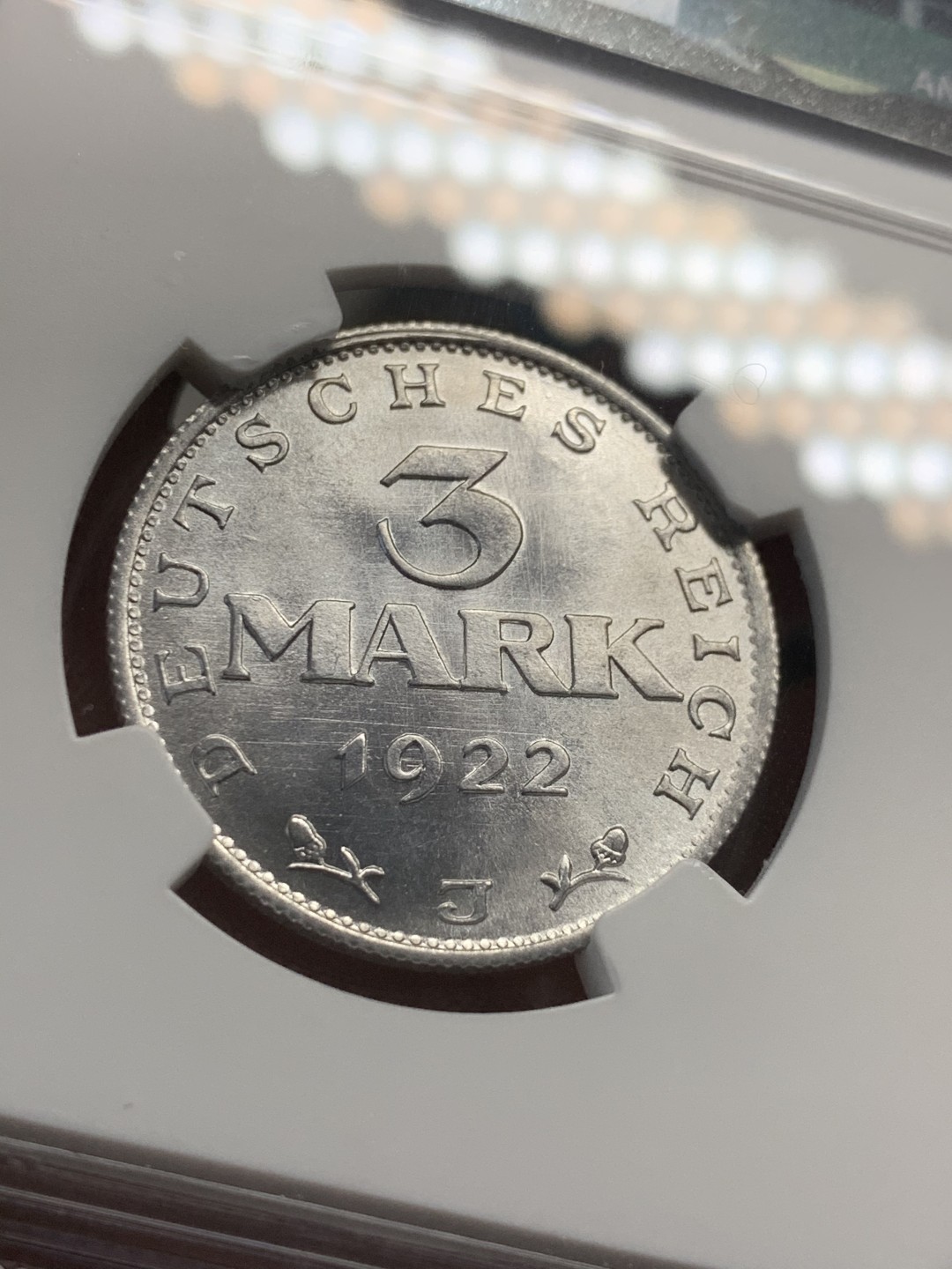 《竞宝斋》第46场-本周日，周一2场连拍（全场顺丰包邮） NGC-魏玛3马克铝币高分一对 1922A的MS64 1922J的MS65 铸纹清晰 光度完美