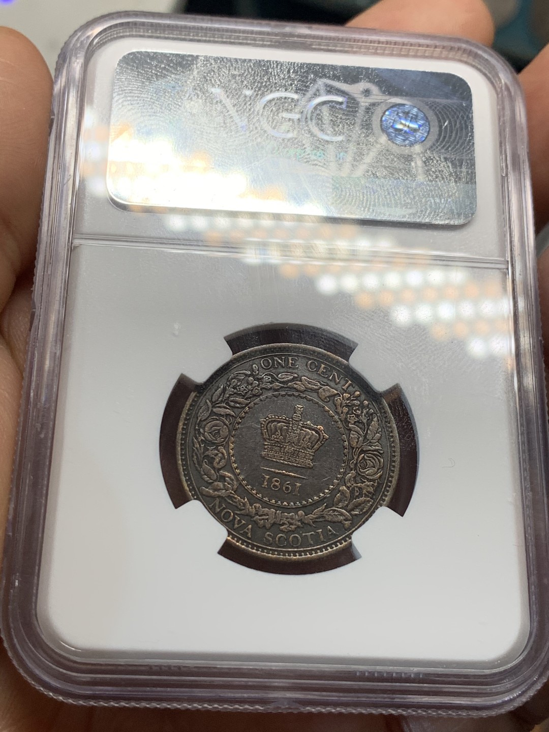 《竞宝斋》第46场-本周日，周一2场连拍（全场顺丰包邮） NGC 评级 美品老包浆 1861年 新斯科舍 壹分铜币 少见品种