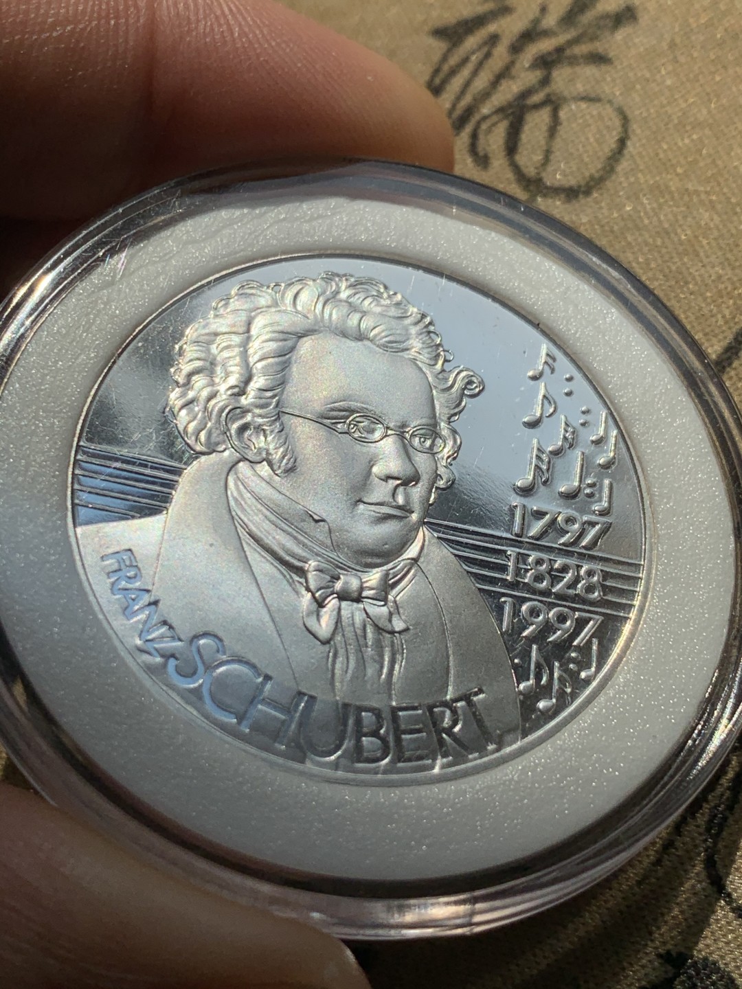 《竞宝斋》第46场-本周日，周一2场连拍（全场顺丰包邮） 1997年 奥地利25埃居 纪念音乐家舒伯特大银币