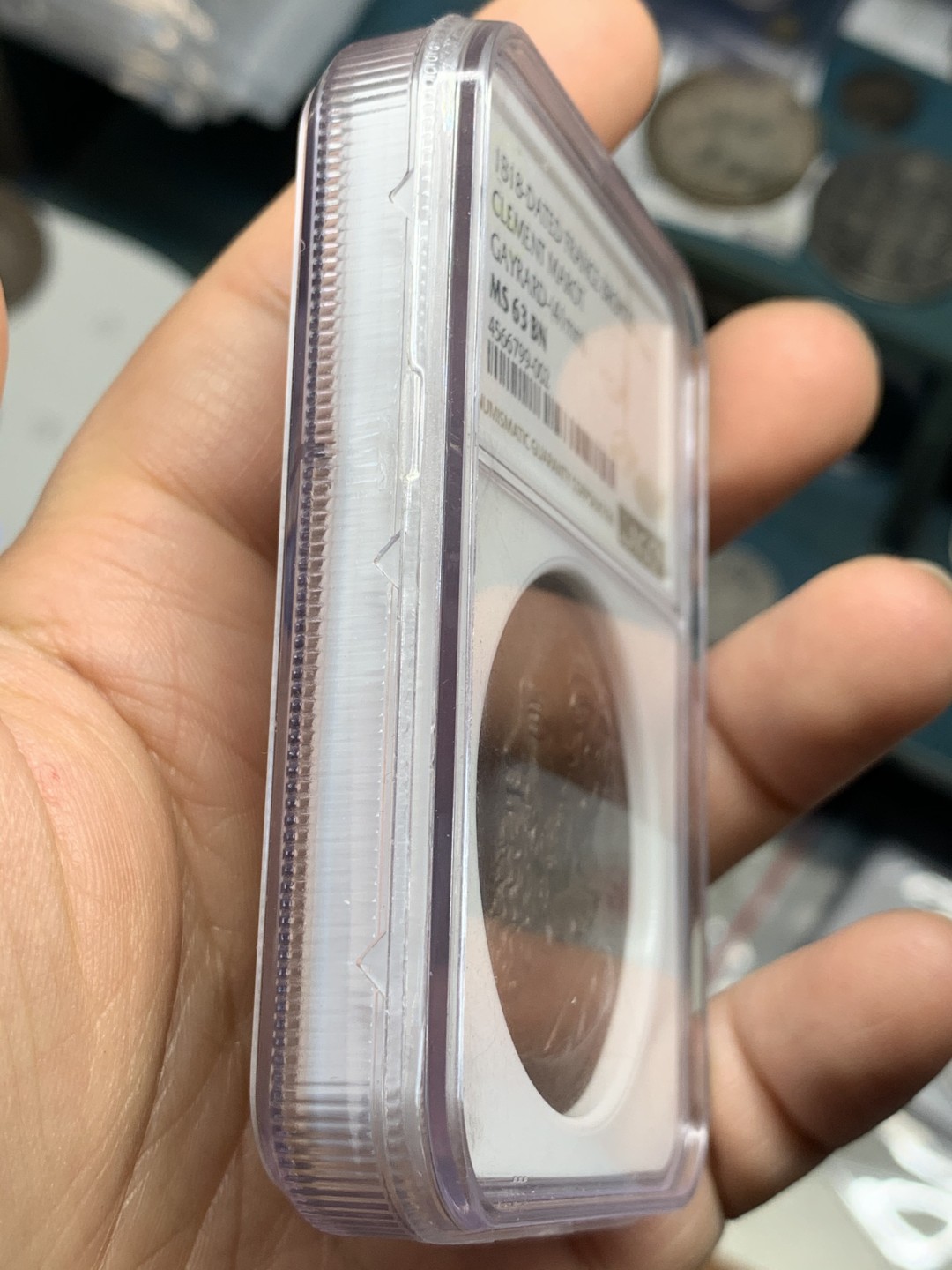 《竞宝斋》第46场-本周日，周一2场连拍（全场顺丰包邮） NGC MS63BN 高浮雕 巧克力均匀包浆 1818年法国老铜章 以纪念法国文艺复兴时期的诗人克莱门特·马罗特（ClementMarot），1496-1544年，该枚铜章由法国盖拉德设计