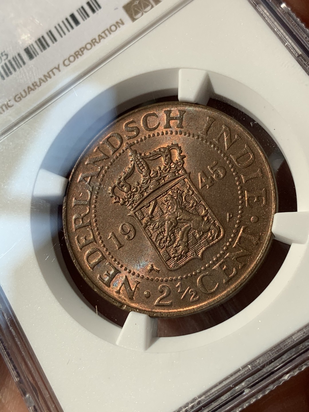 《竞宝斋》第46场-本周日，周一2场连拍（全场顺丰包邮） NGC MS64RB 荷属东印度1945年2.5分大铜币超大个铜币最大面值