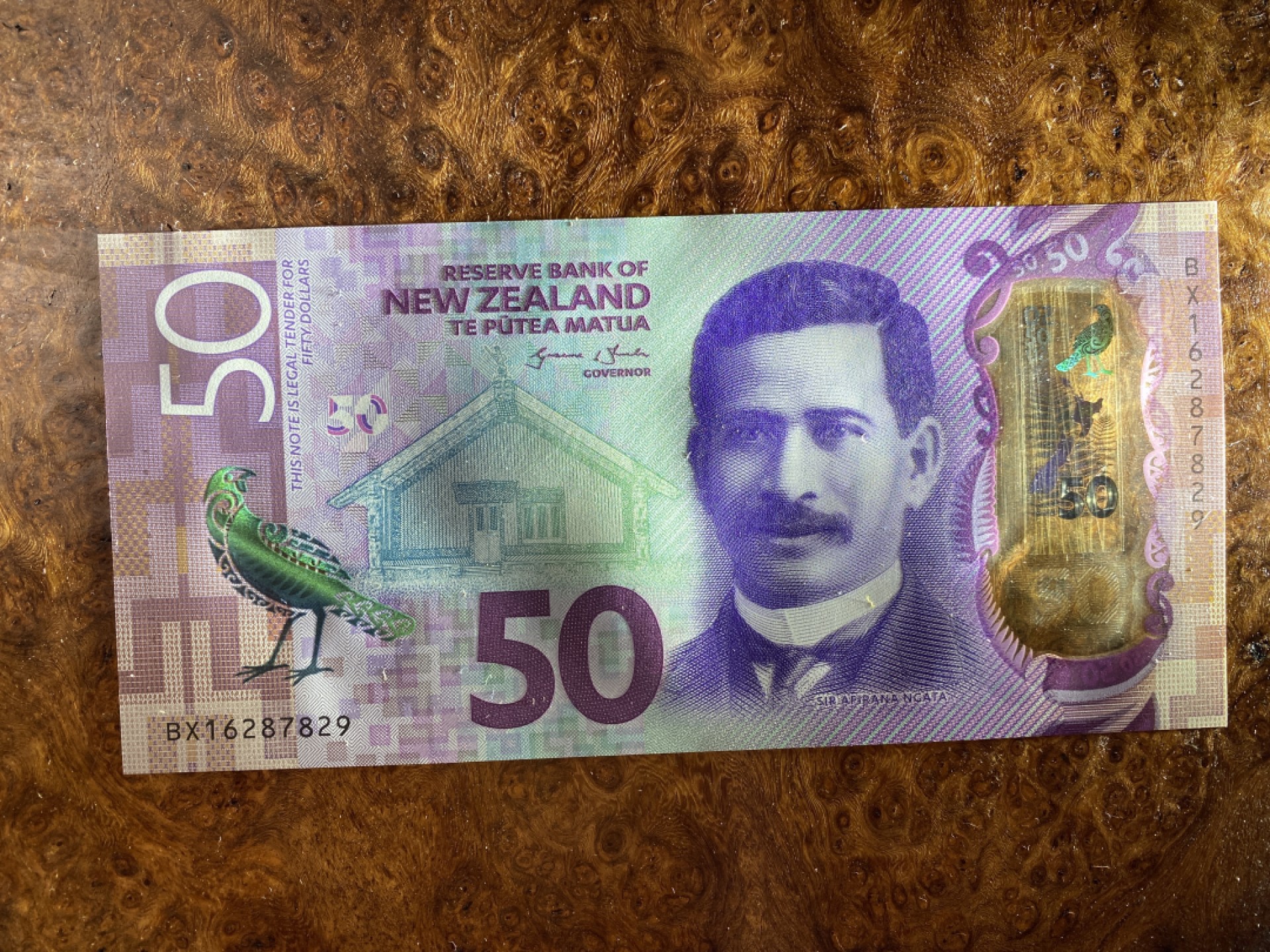 Chase Auction 第6期- - 中外纸币、硬币、民国钞联拍！ 新西兰塑料钞50镑，unc，与获奖纸币同版！
