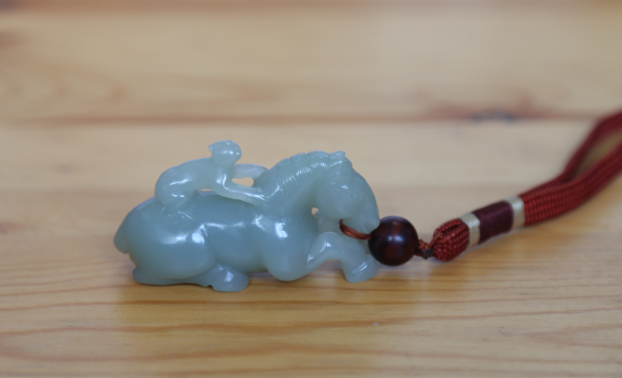 青白玉籽料马上封侯