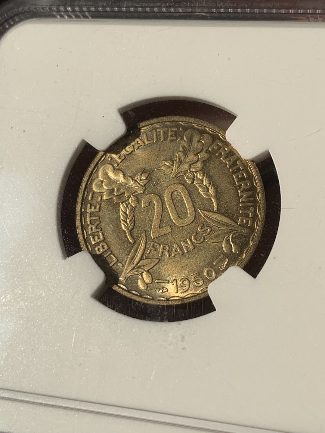 《竞宝斋》第46场-本周日，周一2场连拍（全场顺丰包邮） NGC MS66 法国 1950年 20法郎女神铜样币 MAZ-2765（NGC唯一冠军分）