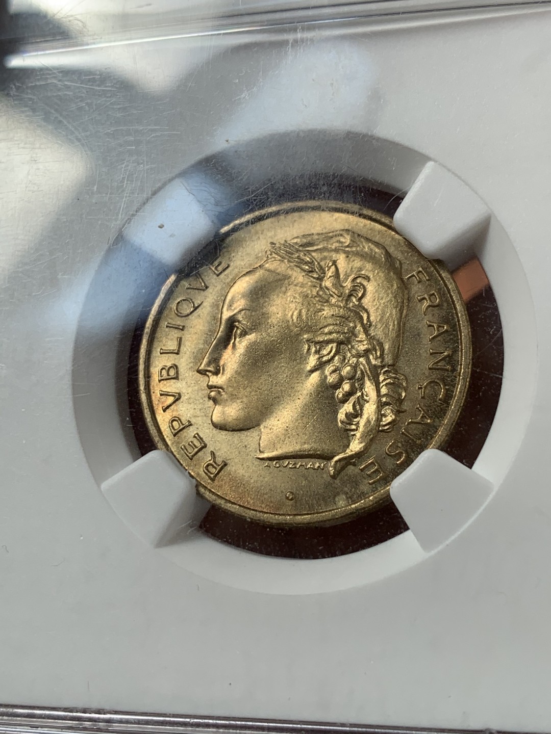 《竞宝斋》第46场-本周日，周一2场连拍（全场顺丰包邮） NGC MS65 法国 1950年 20法郎女神铜样币 MAZ-2762（NGC唯一冠军分）