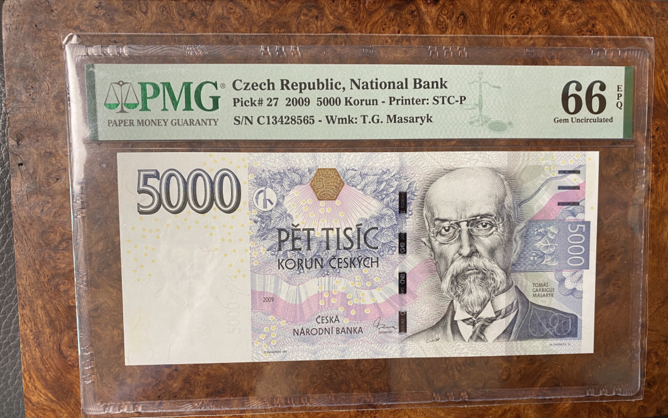 Chase Auction 第6期- - 中外纸币、硬币、民国钞联拍！ 2009年捷克5000克朗，PMG66分，非常精美！