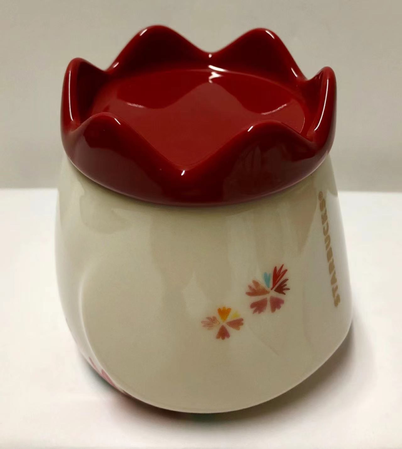 零元拍：星巴克原品全新小鸡造型水杯。可爱的小鸡造型，萌萌的样子。让你爱不释手