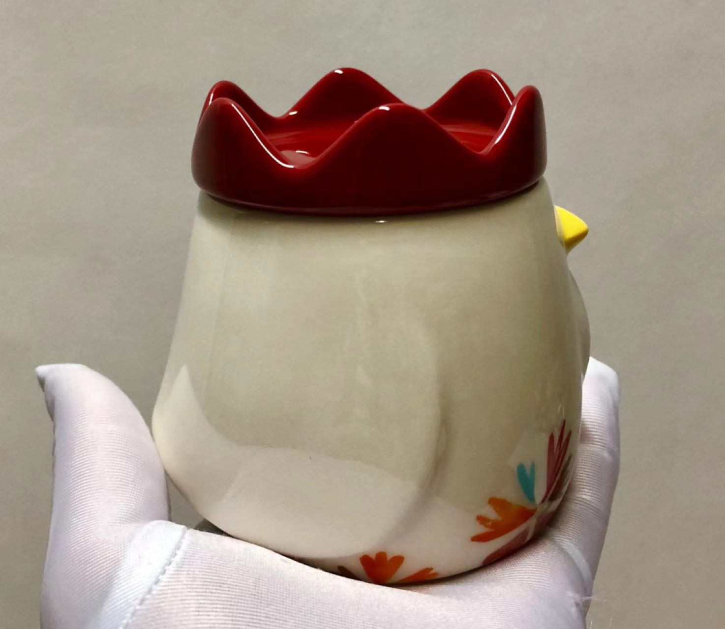 零元拍：星巴克原品全新小鸡造型水杯。可爱的小鸡造型，萌萌的样子。让你爱不释手