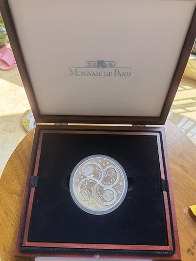 【海寧潮】拍卖第十八期 - 【海寧潮】法国2003年欧元女神1公斤精制纪念银币原盒证书