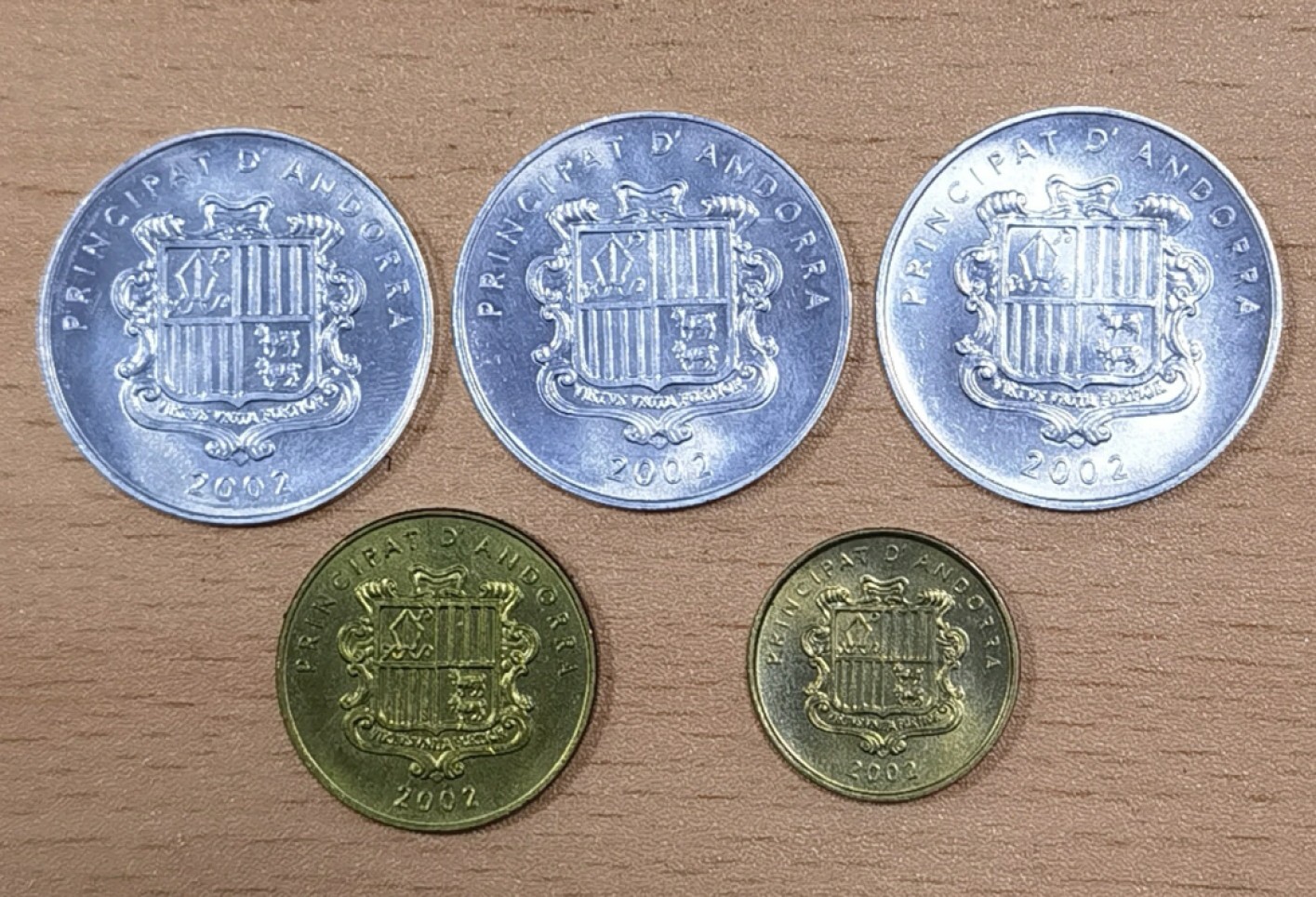 北京马甸外币专卖微拍第七十三期，非贵金属外国纪念币，流通币专场，陆续上新欢迎光临 2002年版安道尔