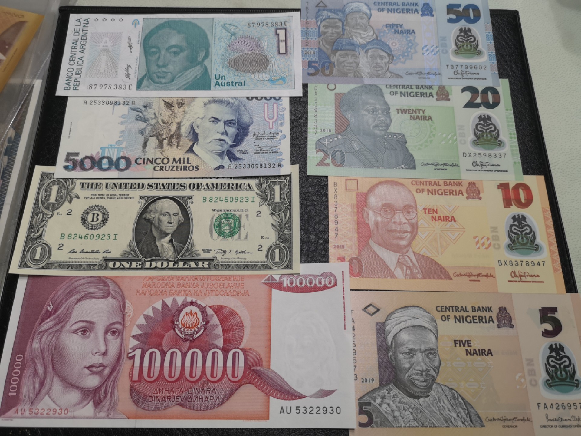 外钞收藏家》第一百七十四期拍卖 五个国家 8张纸币 全新UNC