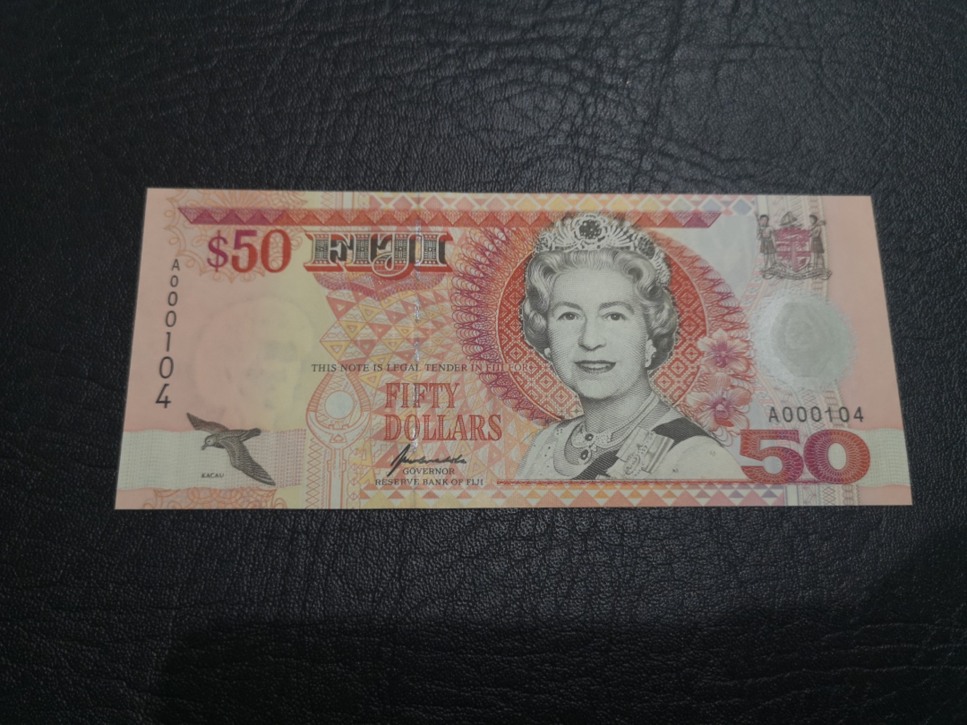 外钞收藏家》第一百七十四期拍卖 斐济1996年50首发A冠 UNC 百位号