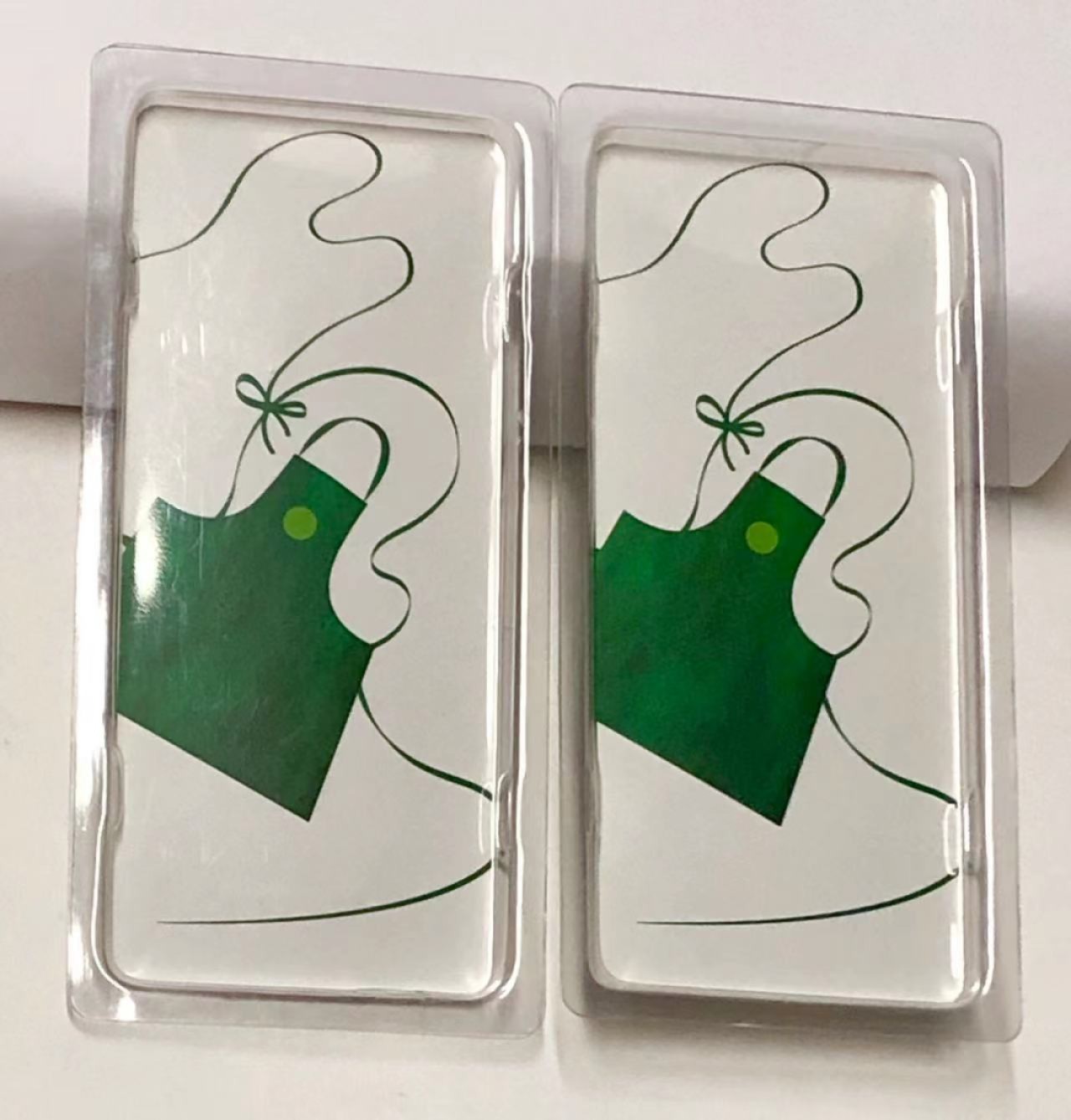 零元拍：星巴克原品全新钥匙扣。星巴克定制款钥匙扣，男孩女孩款。挂在背包或者钥匙上，让你时刻想起心中的她。