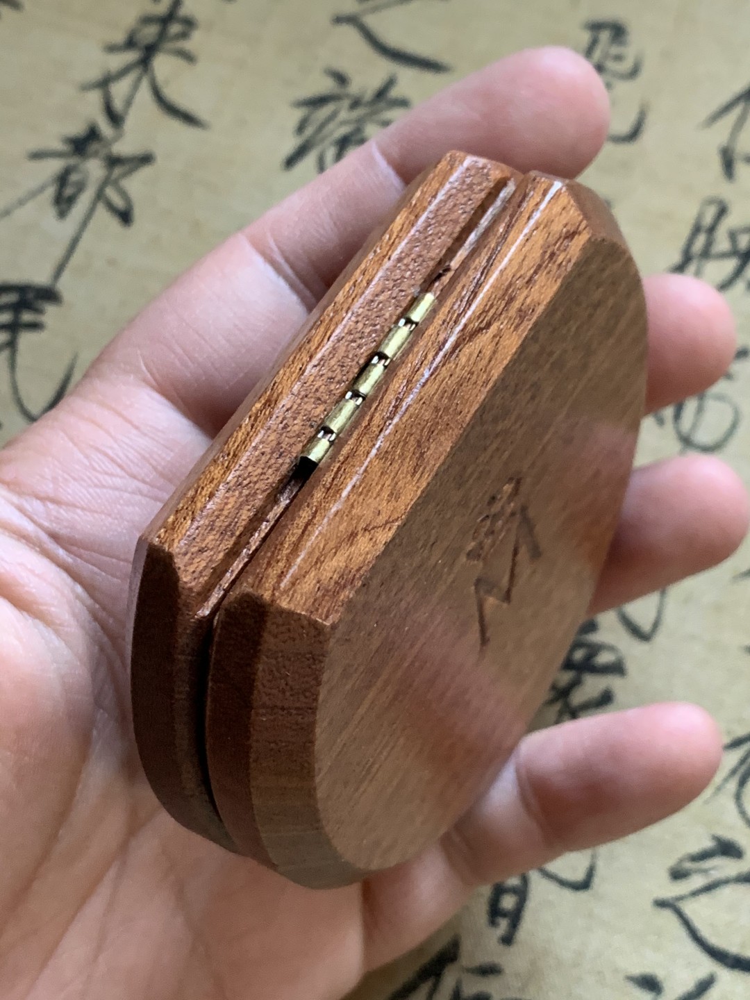 《竞宝斋》第47场-本周日，周一2场连拍（全场不限金额包邮） 27克，925银 原盒证书 西班牙 2002年 欧元区地图 10欧元 精制大银币