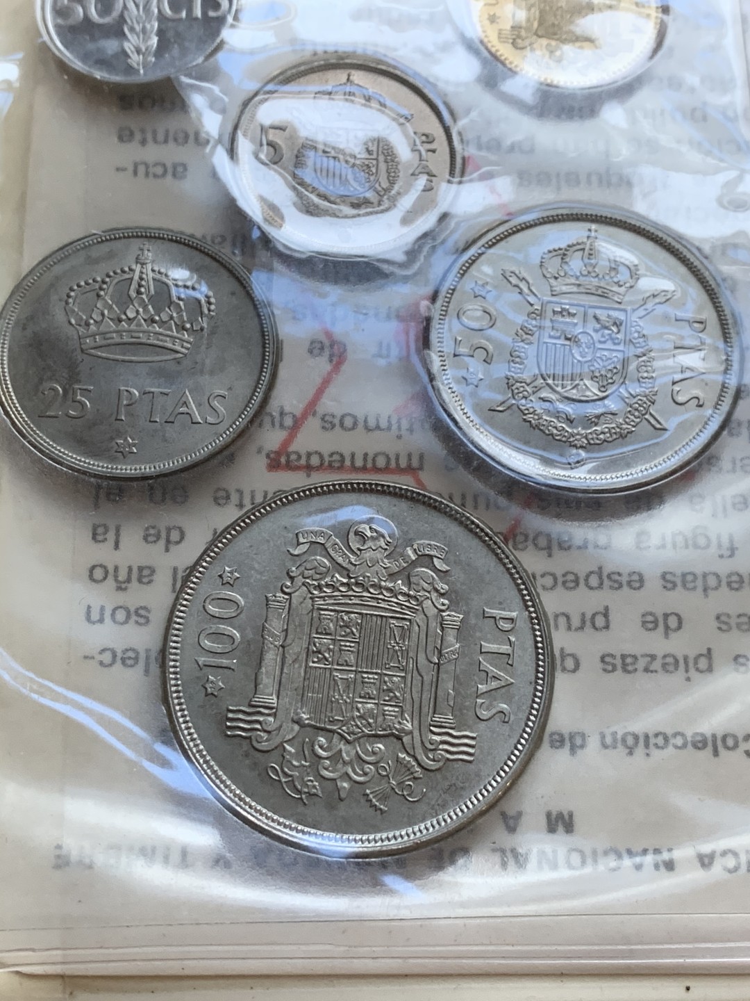 《竞宝斋》第47场-本周日，周一2场连拍（全场不限金额包邮） 册子装 西班牙 1976年胡安卡洛斯一世 6枚套币 造币厂封装