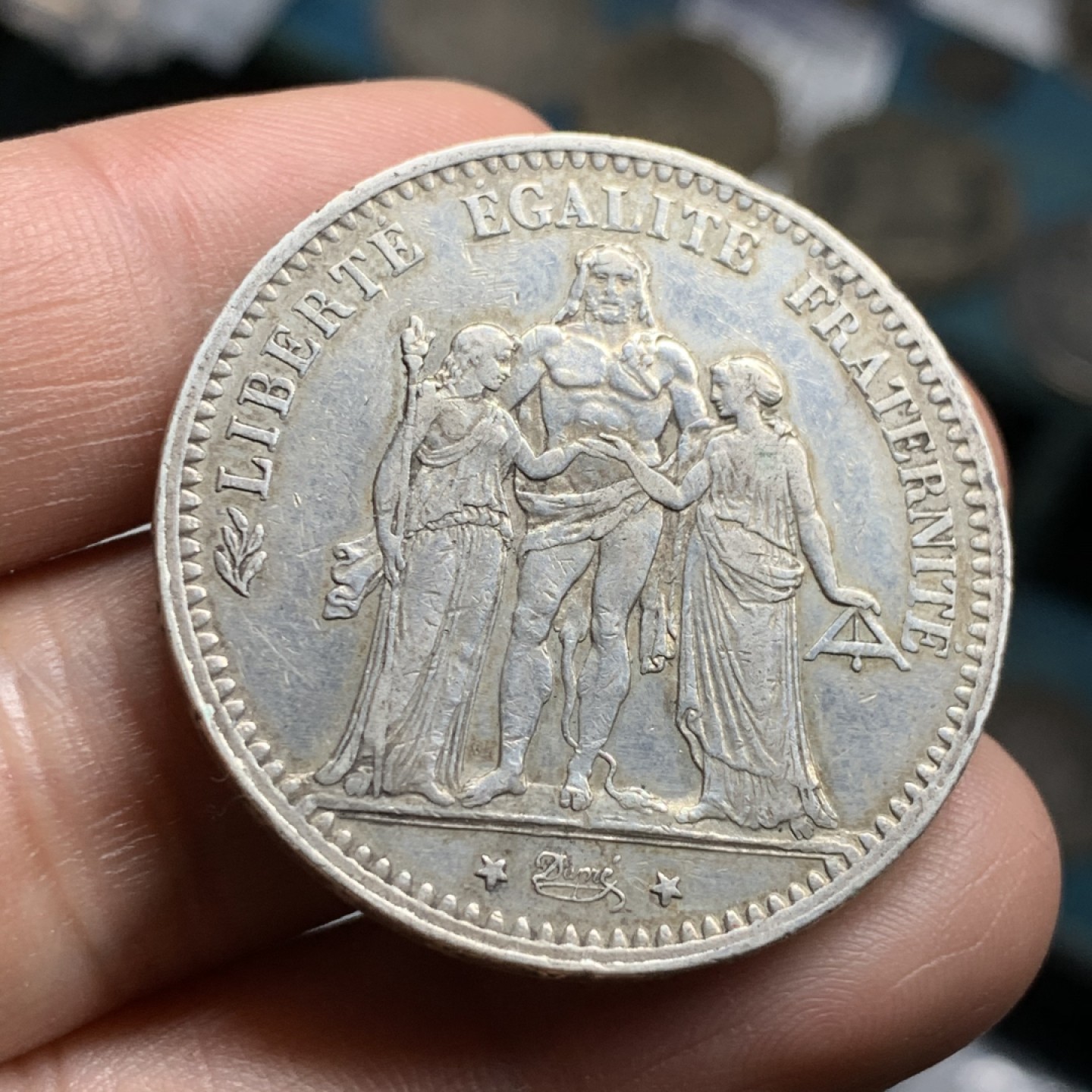 《竞宝斋》第47场-本周日，周一2场连拍（全场不限金额包邮） 法国 1877-K年 大力神 5法郎 大银币 较少厂名 细节不错