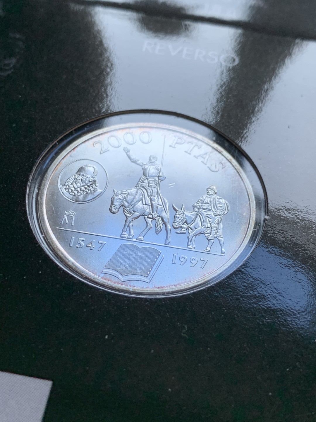 《竞宝斋》第47场-本周日，周一2场连拍（全场不限金额包邮） 卡装 西班牙1997年 2000比塞塔 银币 18克