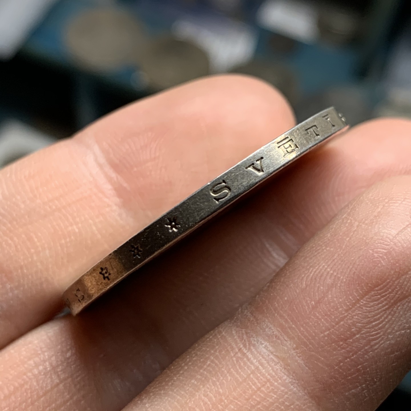 《竞宝斋》第47场-本周日，周一2场连拍（全场不限金额包邮） UNC级 拉脱维亚 1929年 5拉特少女银币 打制深峻 细节清晰