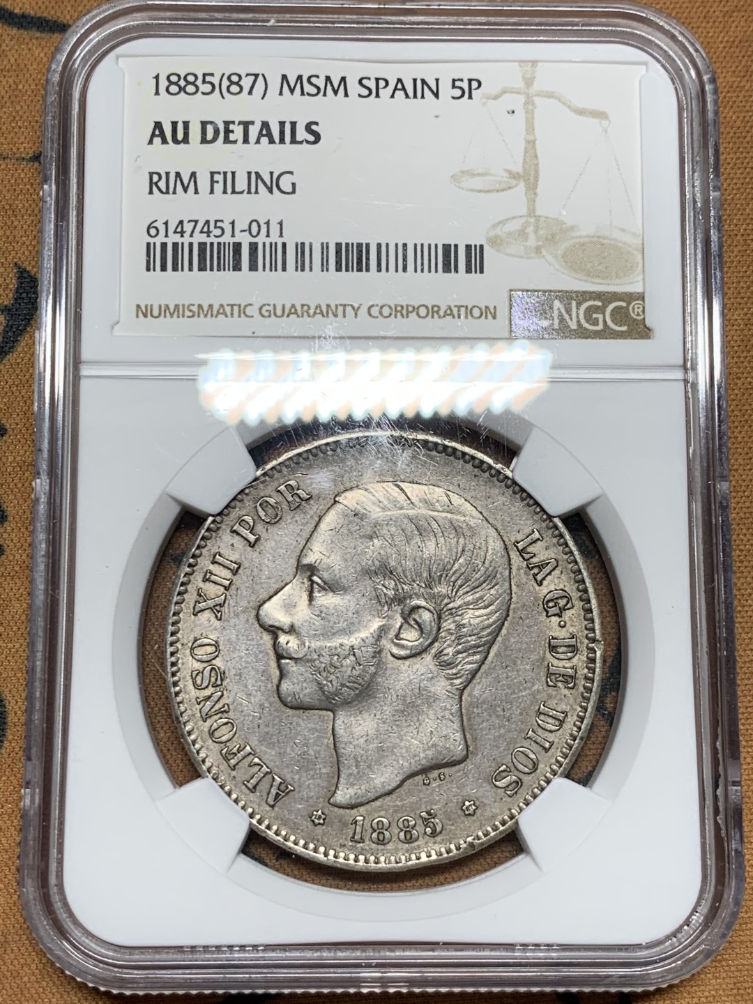 《竞宝斋》第47场-本周日，周一2场连拍（全场不限金额包邮） NGC AU评级 西班牙 1885年 阿方索十二世  5比塞塔 双柱银币 胡子还比较清楚