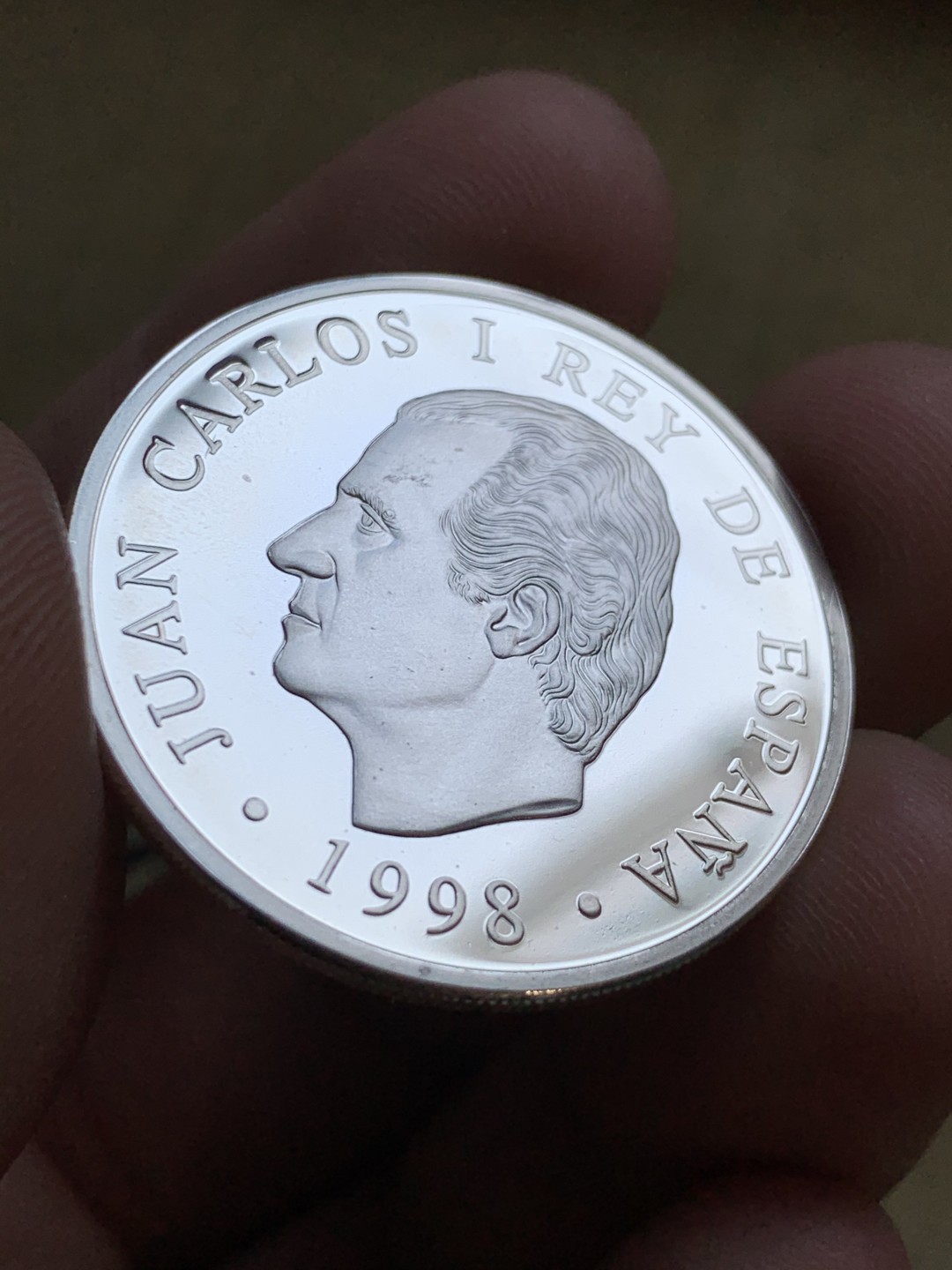 《竞宝斋》第47场-本周日，周一2场连拍（全场不限金额包邮） 13.5克 925银 原盒证书 西班牙1998年 世界杯 1000比塞塔 精制银币