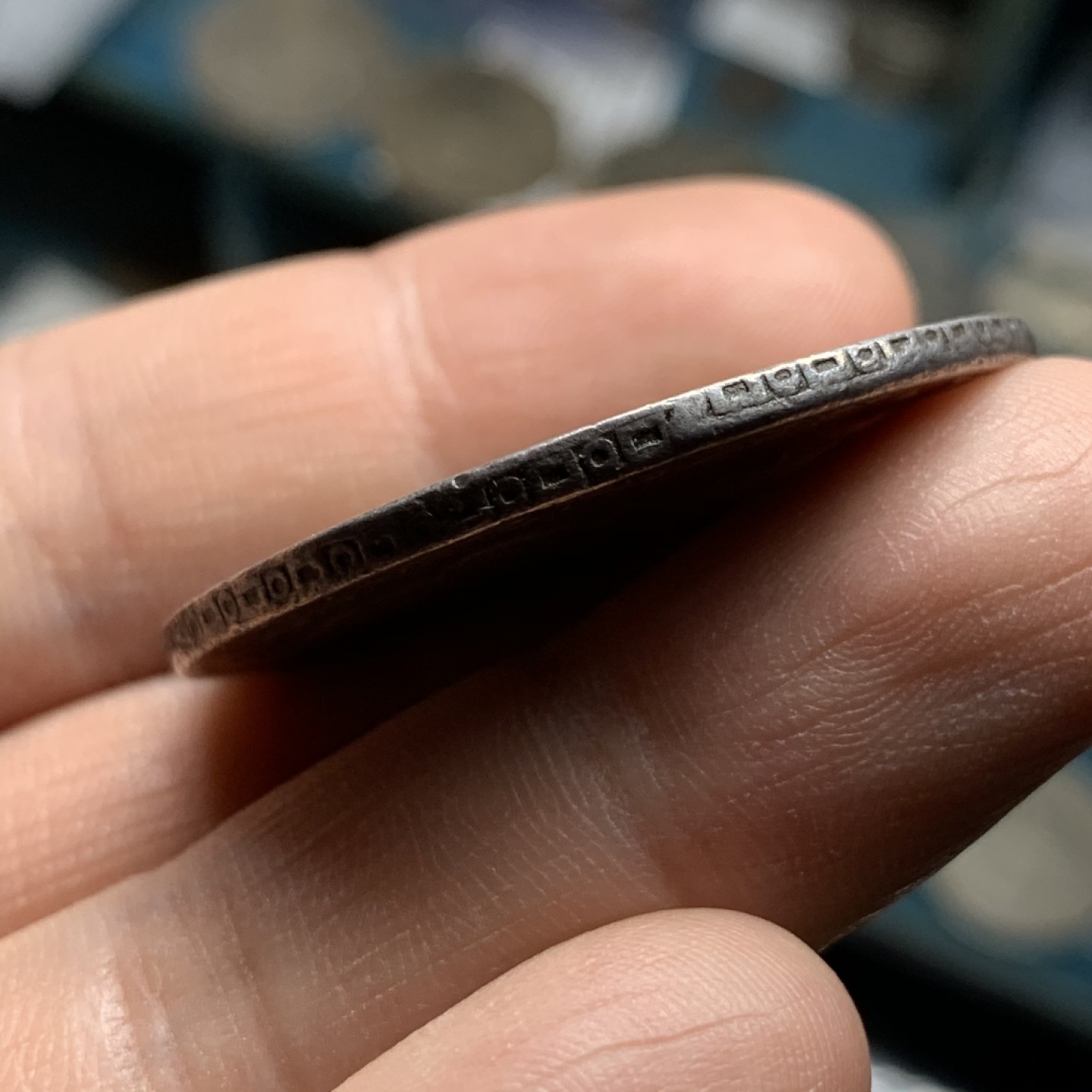 《竞宝斋》第47场-本周日，周一2场连拍（全场不限金额包邮） 1817年西班牙双柱8R 费迪南多七世 西属墨西哥银币 美品无戳记 、费七弱打常见，此枚品相实属不易