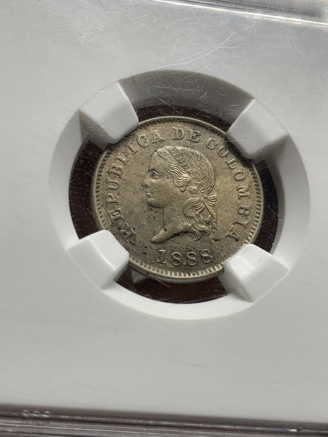 《竞宝斋》第47场-本周日，周一2场连拍（全场不限金额包邮） NGC SURFACE HAIRLINES 哥伦比亚 1888年 5分镍币 R.L.LISSNER名家旧藏 该枚来自2014年8月美国cngcoins专场拍卖会