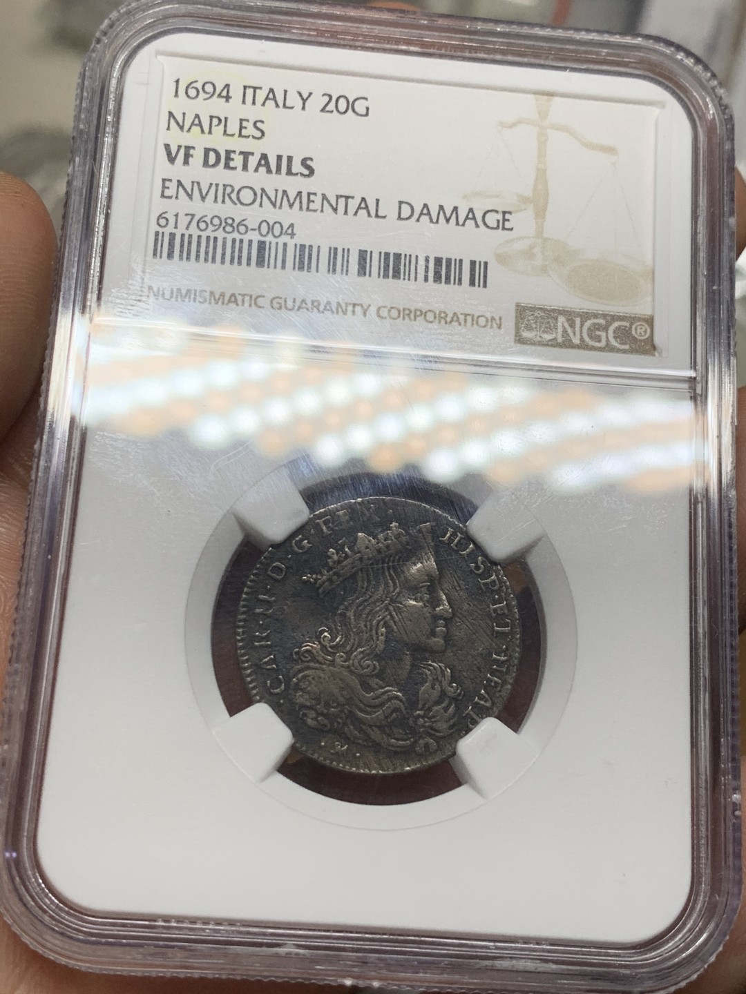 《竞宝斋》第47场-本周日，周一2场连拍（全场不限金额包邮） 1694年那不勒斯-恶魔查理二世20G NGC VF-DETAILS原味银币。稀少款。