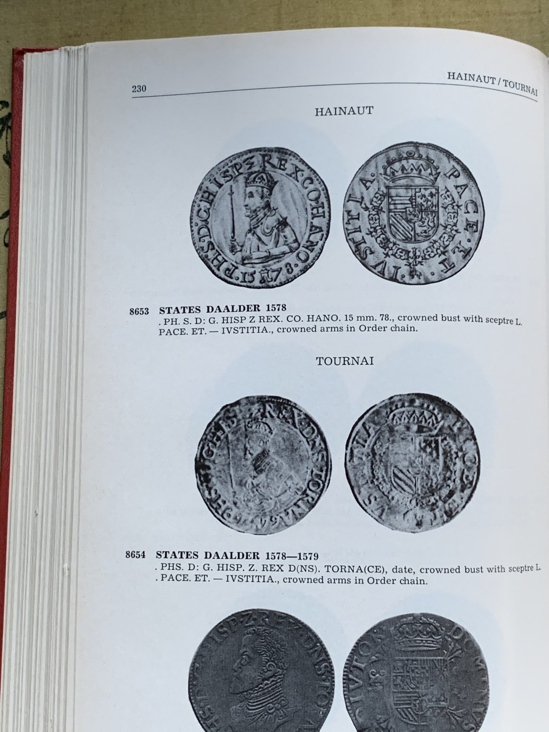 《竞宝斋》第47场-本周日，周一2场连拍（全场不限金额包邮） 达文波特 1484-1600 欧洲克朗目录 这个时期的克书已经找不到了，难得资料 厚达330页，评级币的DAV编号就来自于此