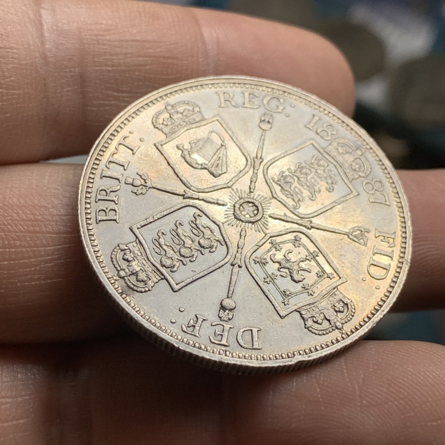 《竞宝斋》第47场-本周日，周一2场连拍（全场不限金额包邮） AU 英国 1887年 维多利亚高冠双弗洛林银币 细节丰富清晰 