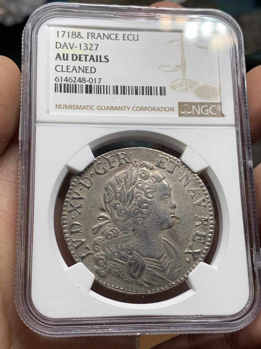 《竞宝斋》第47场-本周日，周一2场连拍（全场不限金额包邮） NGC AUD 法国 1718年 路易十五 小孩 大头版 埃居大银币 没有减重痕的比较难得