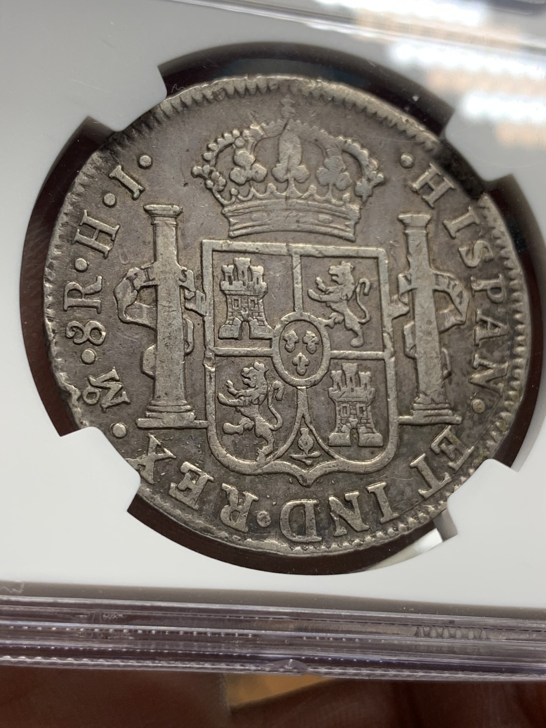 《竞宝斋》第47场-本周日，周一2场连拍（全场不限金额包邮） NGC 评级 墨西哥 1810年 费七 8R 双柱 大银币