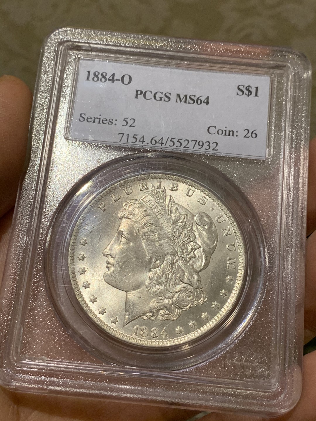 《竞宝斋》第47场-本周日，周一2场连拍（全场不限金额包邮） PCGS-MS64 1884年O厂 摩根银币 鹰面金黄包浆 女神面原光 无瑕疵