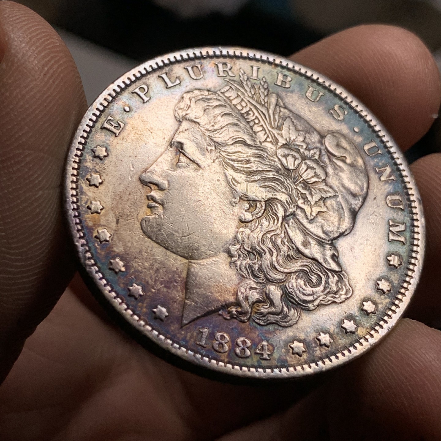 《竞宝斋》第47场-本周日，周一2场连拍（全场不限金额包邮） 1884年摩根银元 黑五彩 AU 五彩摩根