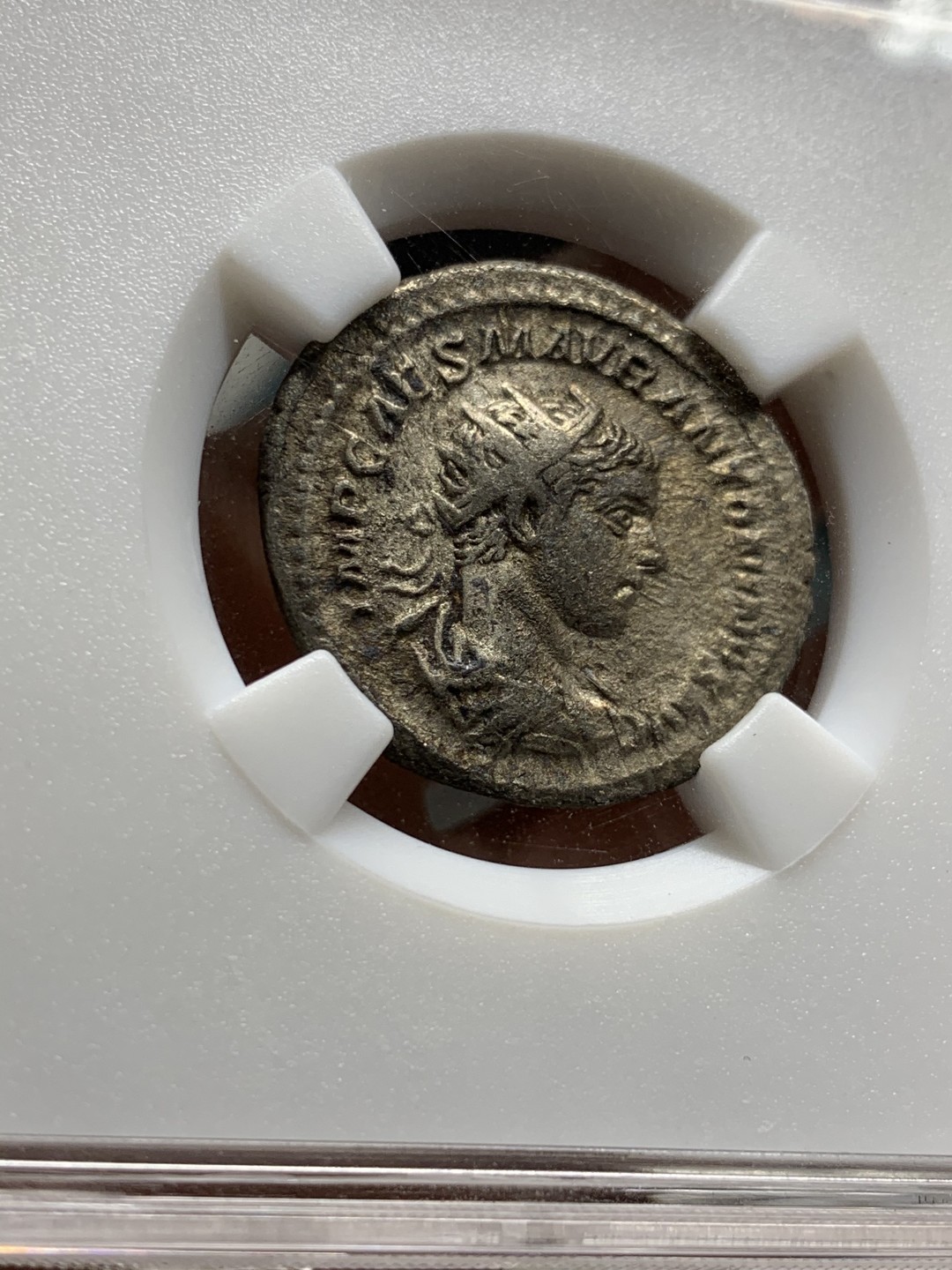 《竞宝斋》第47场-本周日，周一2场连拍（全场不限金额包邮） 公元 218-222年 古罗马 银币 6.45克 背面为胜利女神