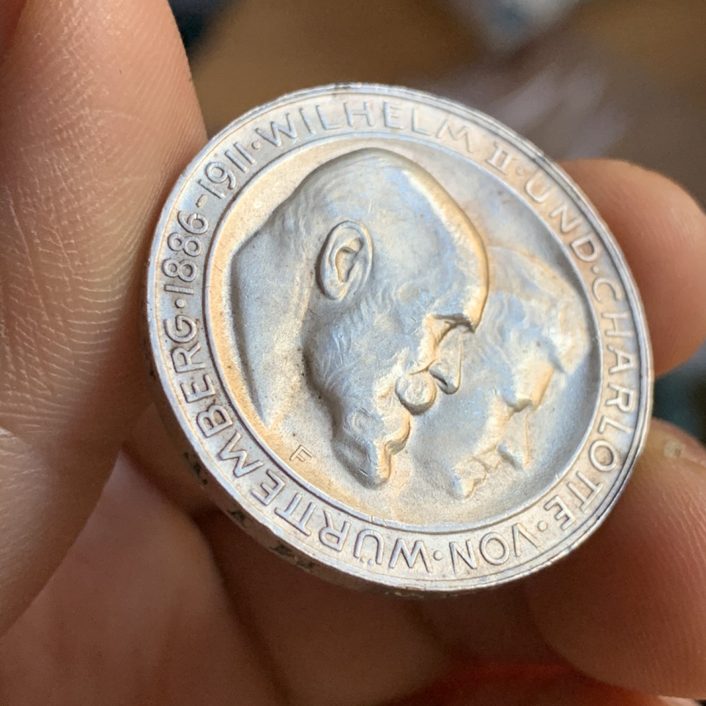 《竞宝斋》第47场-本周日，周一2场连拍（全场不限金额包邮） 底光 好品 德国 符腾堡 1911年 金婚3马克 银币