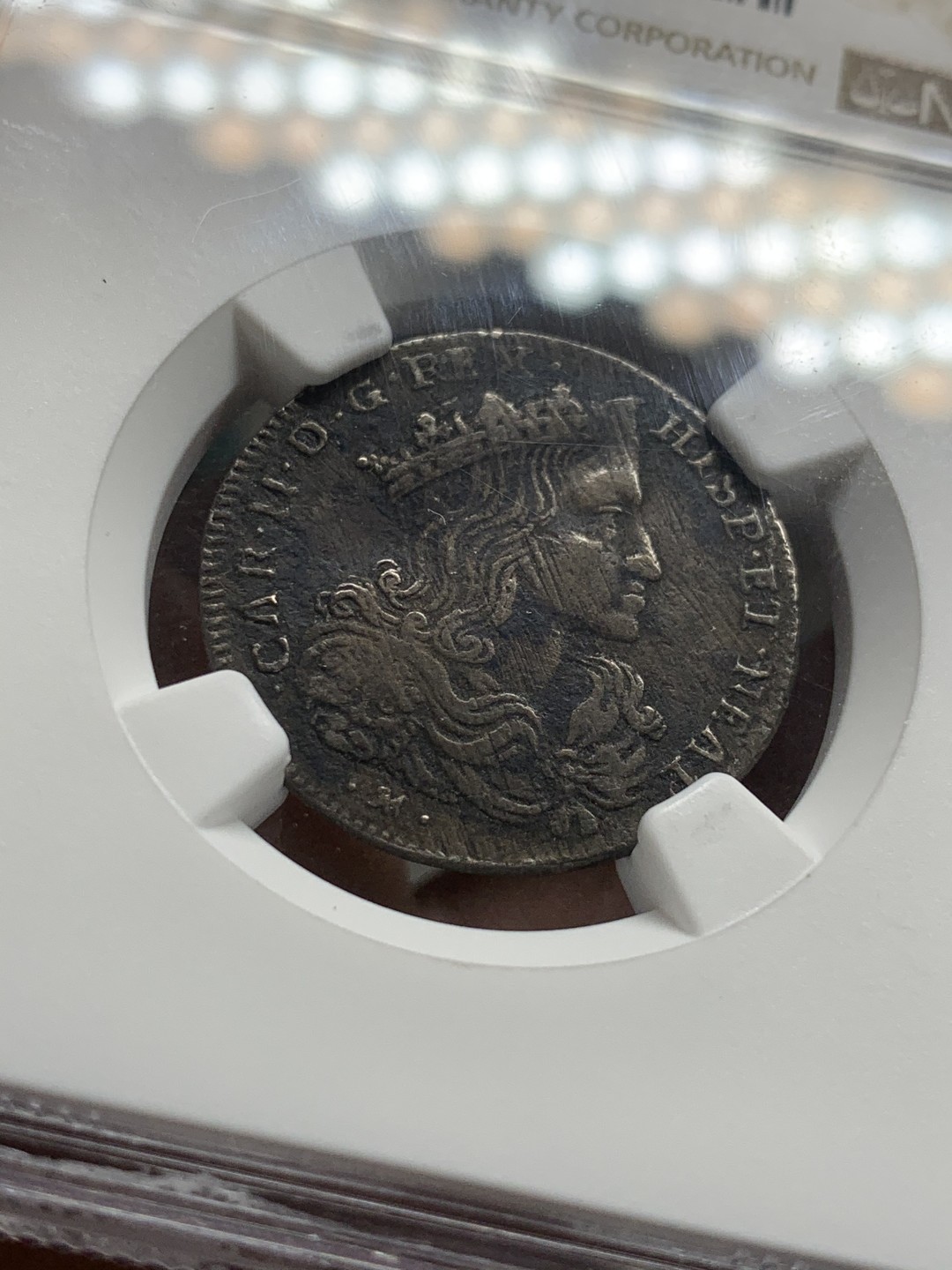 《竞宝斋》第47场-本周日，周一2场连拍（全场不限金额包邮） 1694年那不勒斯-恶魔查理二世20G NGC VF-DETAILS原味银币。稀少款。