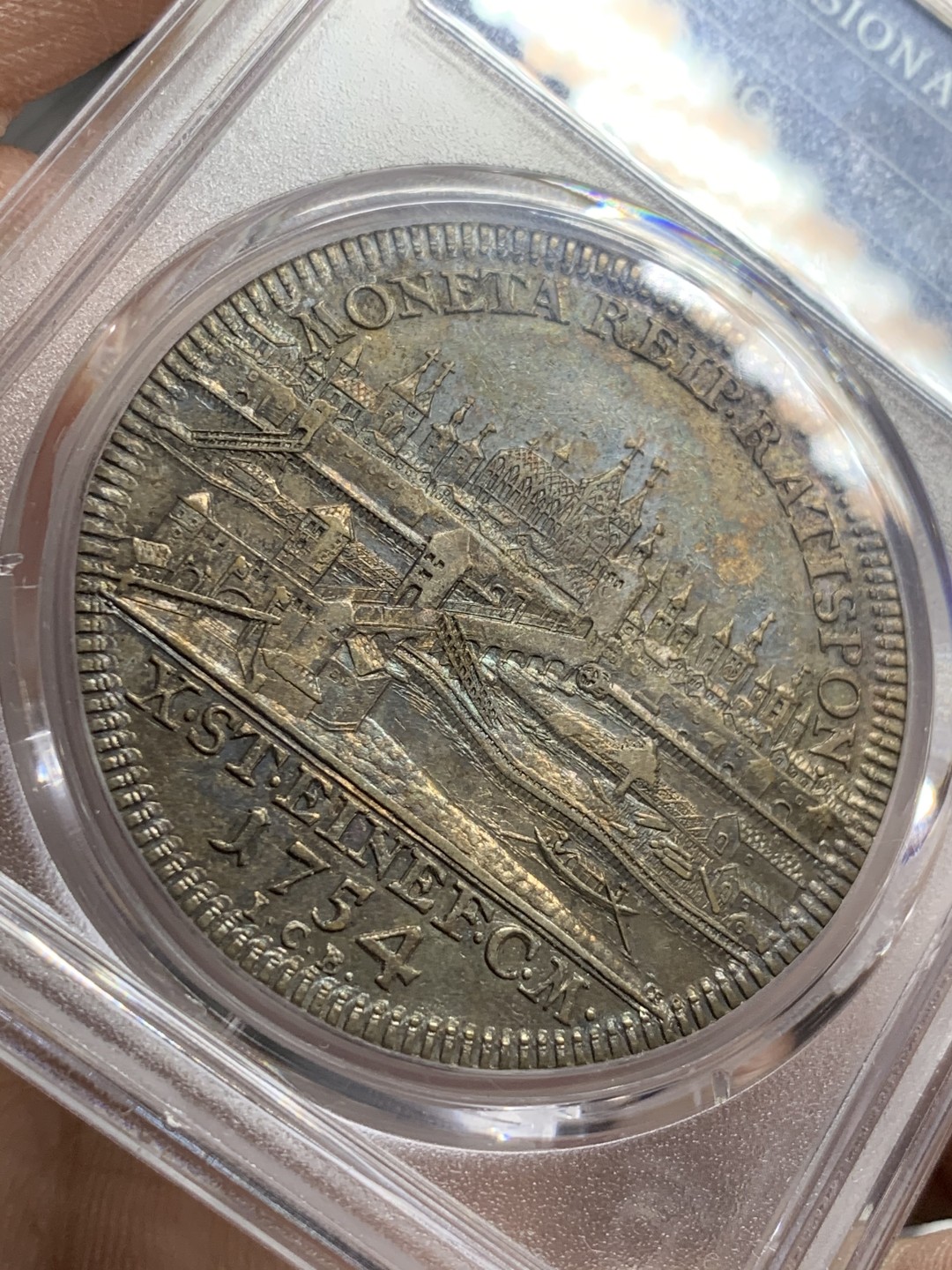 《竞宝斋》第47场-本周日，周一2场连拍（全场不限金额包邮） 1754年德国雷根斯堡城市景观五彩泰勒 PCGS XF45 双面五彩 PCGS35周年纪念盒