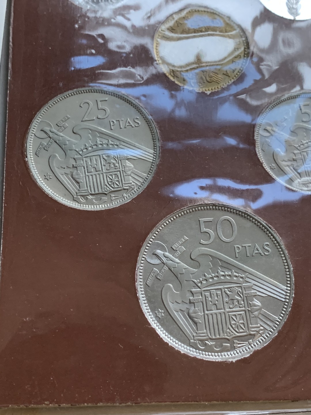 《竞宝斋》第47场-本周日，周一2场连拍（全场不限金额包邮） 原册 1975年 佛朗哥 6枚装 精制套币 PROOF 少见