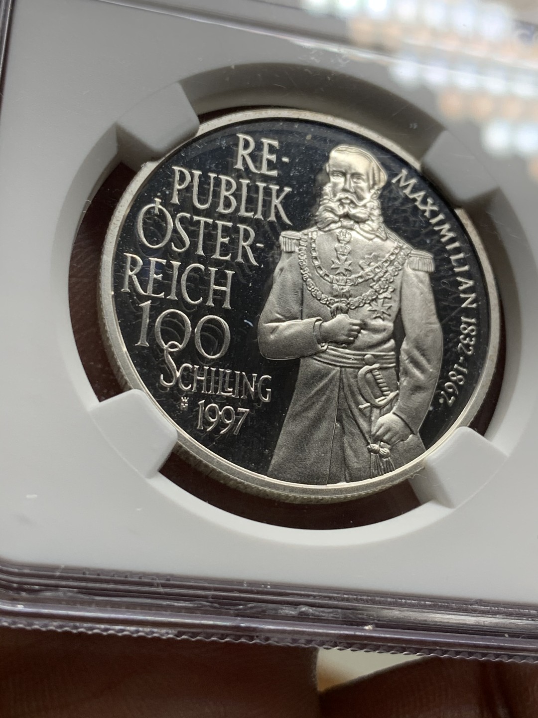 《竞宝斋》第47场-本周日，周一2场连拍（全场不限金额包邮） 1997年奥地利精铸镜面马克西米利一世100先令NGC PF-69 
