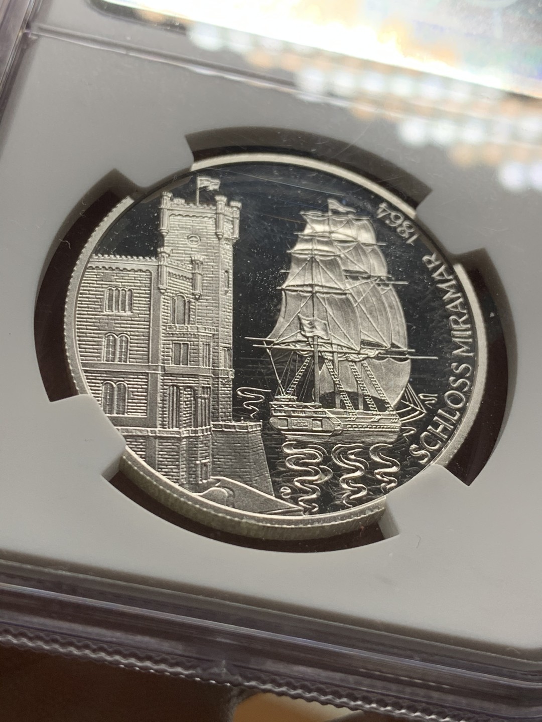 《竞宝斋》第47场-本周日，周一2场连拍（全场不限金额包邮） 1997年奥地利精铸镜面马克西米利一世100先令NGC PF-69 