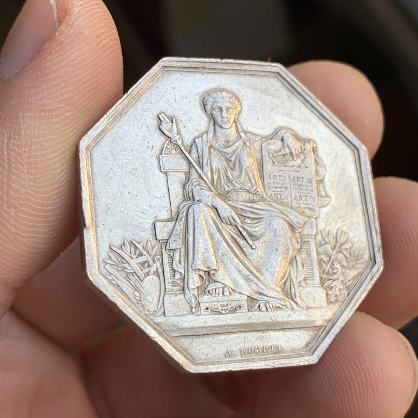 《竞宝斋》第47场-本周日，周一2场连拍（全场不限金额包邮） 法国 巴黎 公证人 八角银质代币 19.2克，对角直径36.4mm 丰饶角 银标 1880年左右