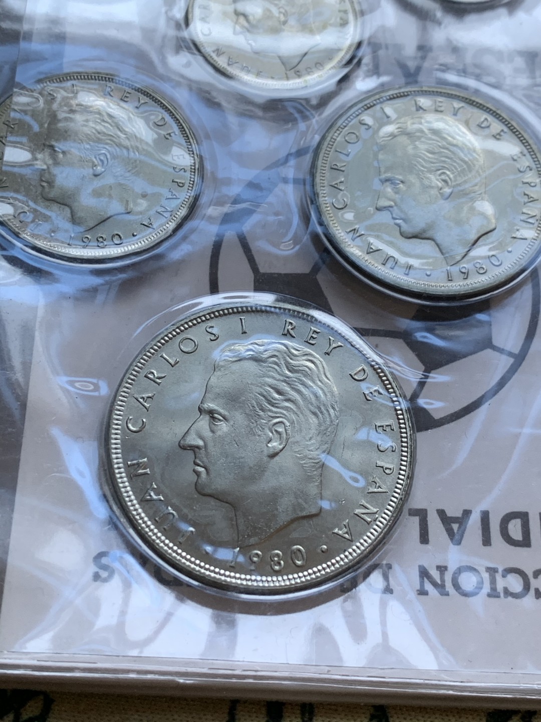 《竞宝斋》第47场-本周日，周一2场连拍（全场不限金额包邮） 册子装 西班牙 1982年 世界杯纪念 6枚套